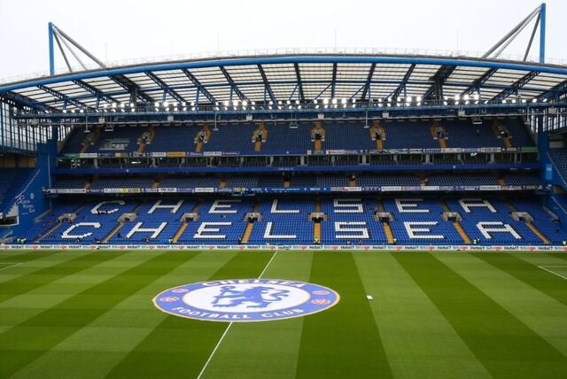 Sân nhà của câu lạc bộ bóng đá Chelsea là Stamford Bridge